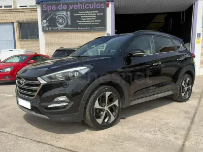 Usado Hyundai Tucson Style 176 CV (129 kW) 2017 Negro SUV