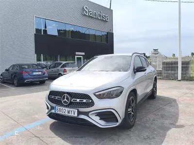 Usado Mercedes GLA200 150 CV (110 kW) 2025 Gris / plata SUV