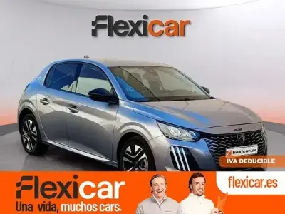 Usado Peugeot 208 Allure 100 CV (73 kW) 2025 Gris Utilitario