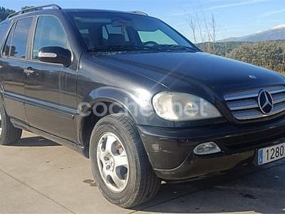 Negro Usado 2004 Mercedes ML270 SUV | 8700 € (Caro)