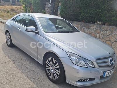 Gris / plata Usado 2011 Mercedes E220 Elegance Coupe | 11.800 € (Buen precio)