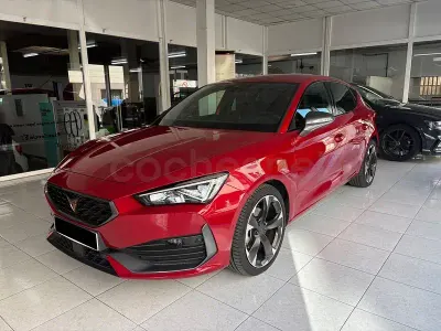 Usado Cupra Leon 150 CV (110 kW) 2023 Rojo Berlina