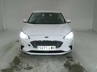 Usado Ford Focus Trend 95 CV (69 kW) 2022 Blanco Utilitario
