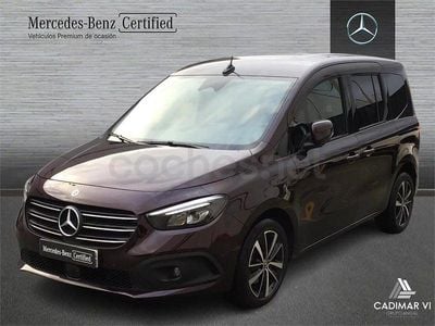 Usado Mercedes T180 116 CV (85 kW) 2025 Rojo Monovolumen