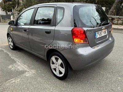 Usado Chevrolet Kalos SE 72 CV (52 kW) 2007 Gris / plata Berlina