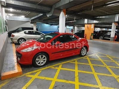 Usado Peugeot 207 CC 110 CV (80 kW) 2007 Rojo Descapotable