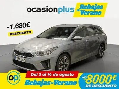 Usado Kia Ceed 141 CV (103 kW) 2021 Gris Utilitario