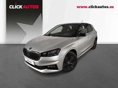 Usado Skoda Fabia 116 CV (85 kW) 2025 Plateado Utilitario