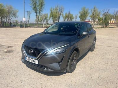 Usado Nissan Qashqai Acenta 140 CV (102 kW) 2023 Gris / plata SUV