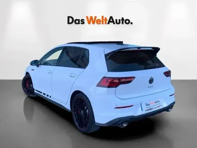 Usado VW Golf VIII GTI Clubsport 301 CV (221 kW) 2024 Blanco Berlina