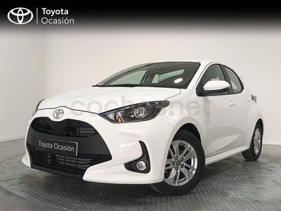 Usado Toyota Yaris 125 CV (91 kW) 2024 Gris / plata Utilitario