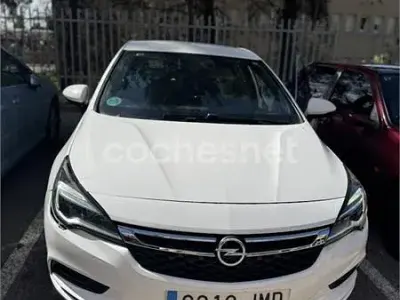 Usado Opel Astra Excellence 110 CV (80 kW) 2016 Blanco Berlina