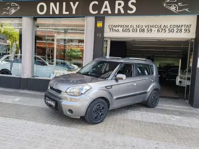 Usado Kia Soul 124 CV (91 kW) 2009 Gris SUV