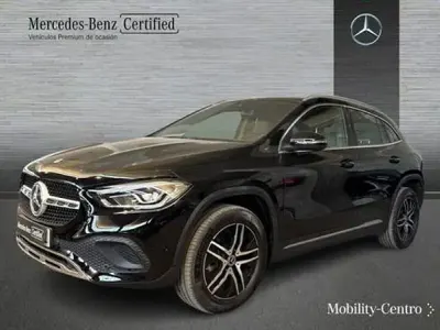 Usado Mercedes GLA200 Progressive 150 CV (110 kW) 2023 Nachtschwarz  unilack SUV