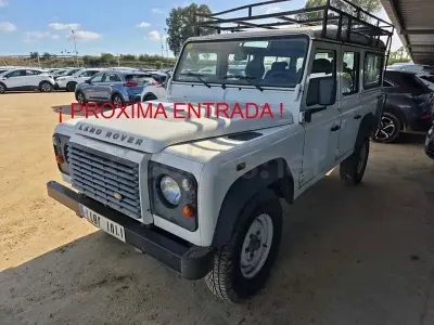 Używany Land Rover Defender 122 KM (89 kW) 2011 Biały Kombi