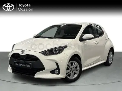 Usado Toyota Yaris 125 CV (91 kW) 2022 Blanco Utilitario