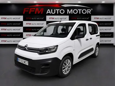 Usado Citroën Berlingo Live 102 CV (75 kW) 2023 Blanco Monovolumen