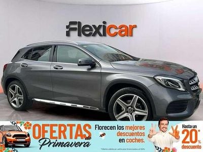 Usado Mercedes GLA180 122 CV (89 kW) 2018 Gris SUV
