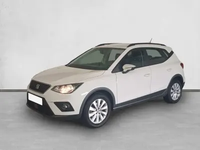 Usado Seat Arona Style 110 CV (80 kW) 2021 Blanco SUV