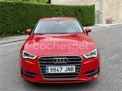 Usado Audi A3 Advanced 125 CV (91 kW) 2016 Rojo Berlina