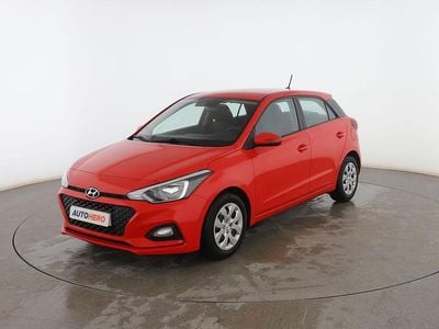 Usado Hyundai i20 75 CV (55 kW) 2020 Rojo Berlina
