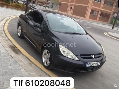 Usado Peugeot 307 CC 138 CV (101 kW) 2005 Negro Descapotable