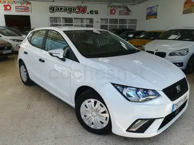 Usado Seat Ibiza Style 75 CV (55 kW) 2019 Blanco Utilitario