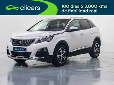 Usado Peugeot 3008 Allure 130 CV (95 kW) 2019 Blanco SUV