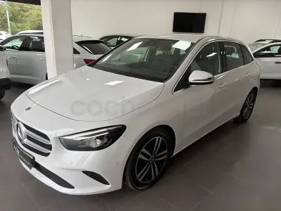 Usado Mercedes B180 116 CV (85 kW) 2021 Blanco Utilitario