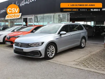 Usado VW Passat Executive 218 CV (160 kW) 2023 Gris Familiar