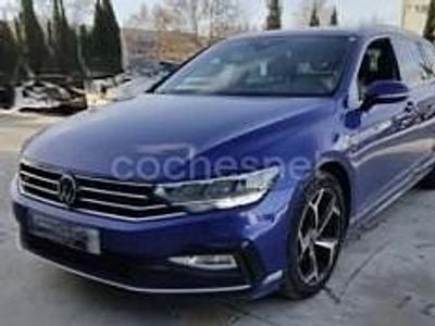 Usado VW Passat R-line 200 CV (147 kW) 2021 Azul Familiar
