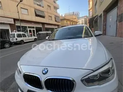 Usado BMW 116 116 CV (85 kW) 2015 Blanco Utilitario