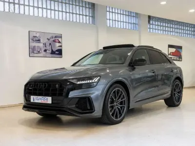 Usado Audi Q8 S-Line 286 CV (210 kW) 2022 Gris SUV