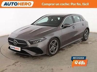 Usado Mercedes A180 AMG line 136 HP (100 kW) 2024 Cinzento Sedan