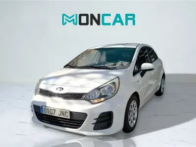 Usado Kia Rio 75 CV (55 kW) 2016 Blanco Utilitario