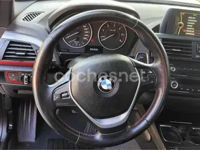 Usado BMW 118 Sport Line 143 CV (105 kW) 2012 Negro Utilitario