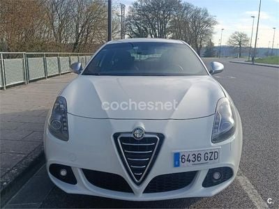 Usado Alfa Romeo Giulietta Distinctive 170 CV (125 kW) 2010 Blanco Utilitario