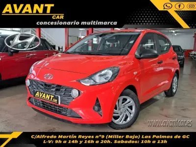 Usado Hyundai i10 66 CV (48 kW) 2020 Rojo Utilitario