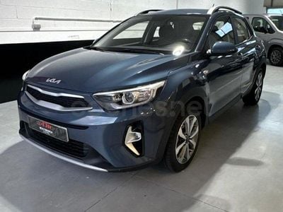Usado Kia Stonic 84 CV (61 kW) 2024 Azul SUV
