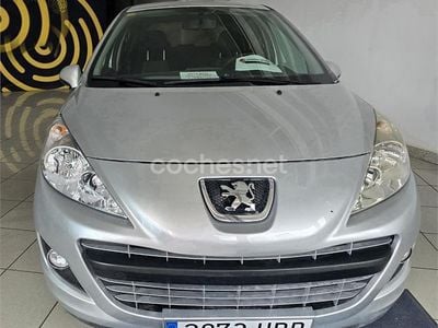 Usado Peugeot 207 Sportium 95 CV (69 kW) 2011 Gris / plata Berlina