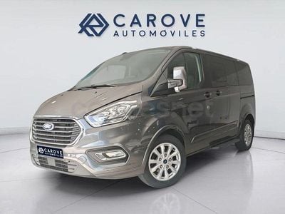Usado Ford Tourneo Titanium 130 CV (95 kW) 2021 Gris / plata Monovolumen