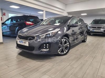 Usado Kia Ceed GT GT-Line 136 CV (100 kW) 2017 Gris / plata Berlina
