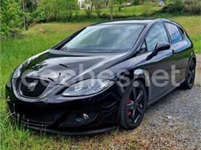 Usado Seat Leon Stylance 140 CV (102 kW) 2008 Negro Berlina