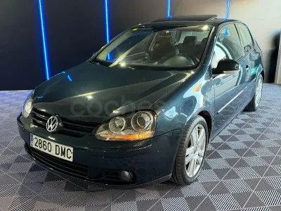 Usado VW Golf IV Highline 140 CV (102 kW) 2005 Azul Berlina