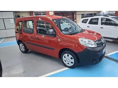 Begagnad Renault Kangoo 80 HK (58 kW) 2021 Röd Kombi