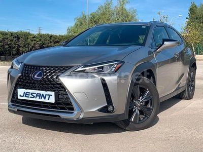 Gris / plata Usado 2022 Lexus UX Business Edition SUV | 26.999 € (Precio justo)