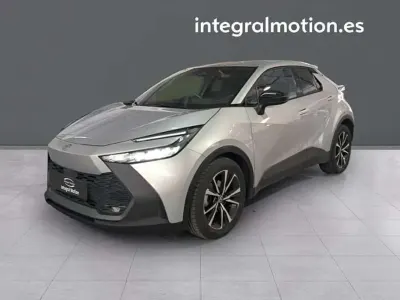 Usado Toyota C-HR Advance 140 CV (102 kW) 2024 Gris SUV
