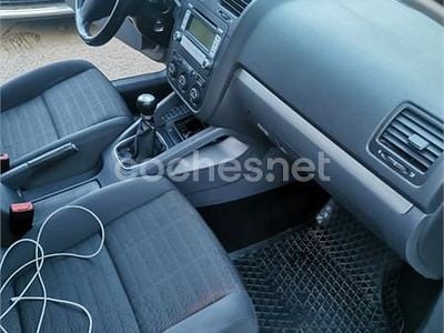 Usado VW Golf V GT 140 CV (102 kW) 2007 Gris / plata Berlina