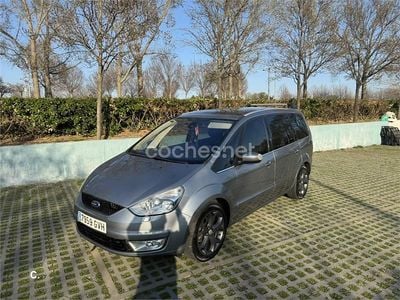 Usado Ford Galaxy Titanium 140 CV (102 kW) 2010 Gris / plata Monovolumen