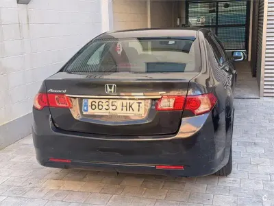 Usado Honda Accord Elegance 150 CV (110 kW) 2012 Gris / plata Berlina